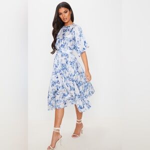 Pretty Little Thing NWT Blue Floral Print, Open Back Pleated Midi Dress, Size 12